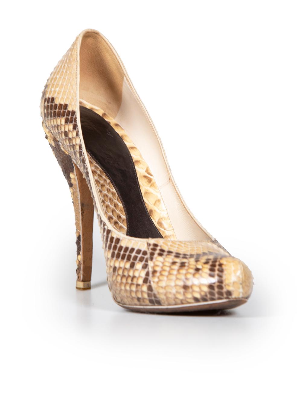 CONDITION is Good. General wear to heels is evident. Moderate signs of wear to soles and python skin has some peeling at the back and sides of the heels on this used Alexander McQueen designer resale item.
 
 
 
 Details
 
 
 Beige
 
 Snakeskin
 
