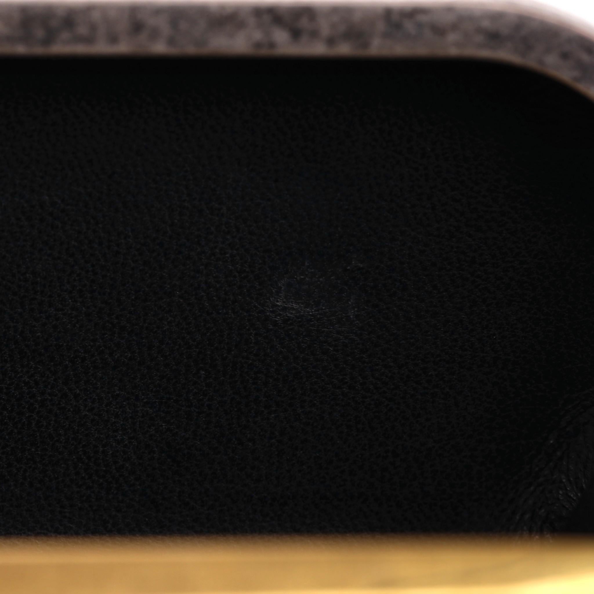 Alexander McQueen - Pochette en lézard bicolore avec têtes de mort en cristal Swarovski en vente 8