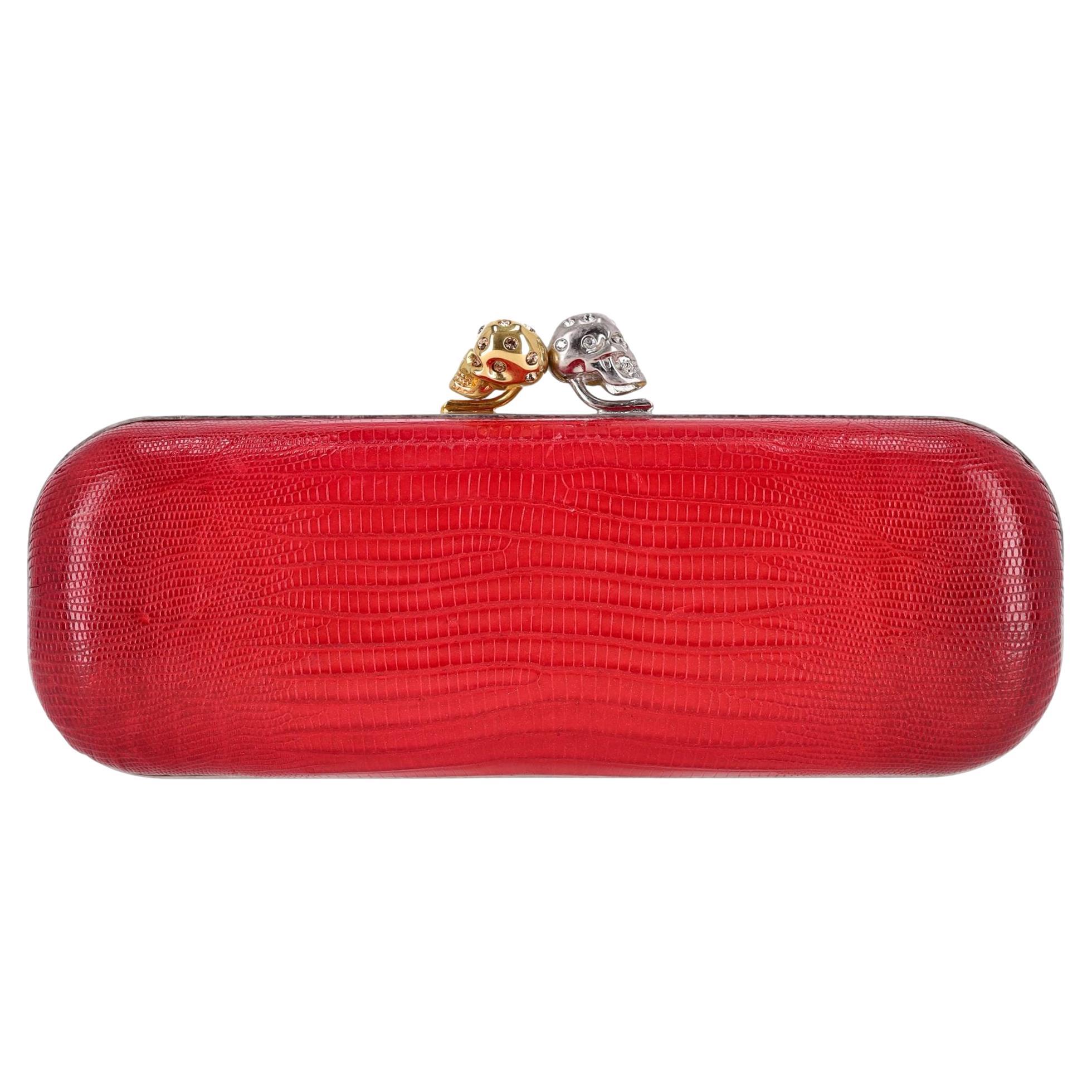 Alexander McQueen - Pochette en lézard bicolore avec têtes de mort en cristal Swarovski en vente