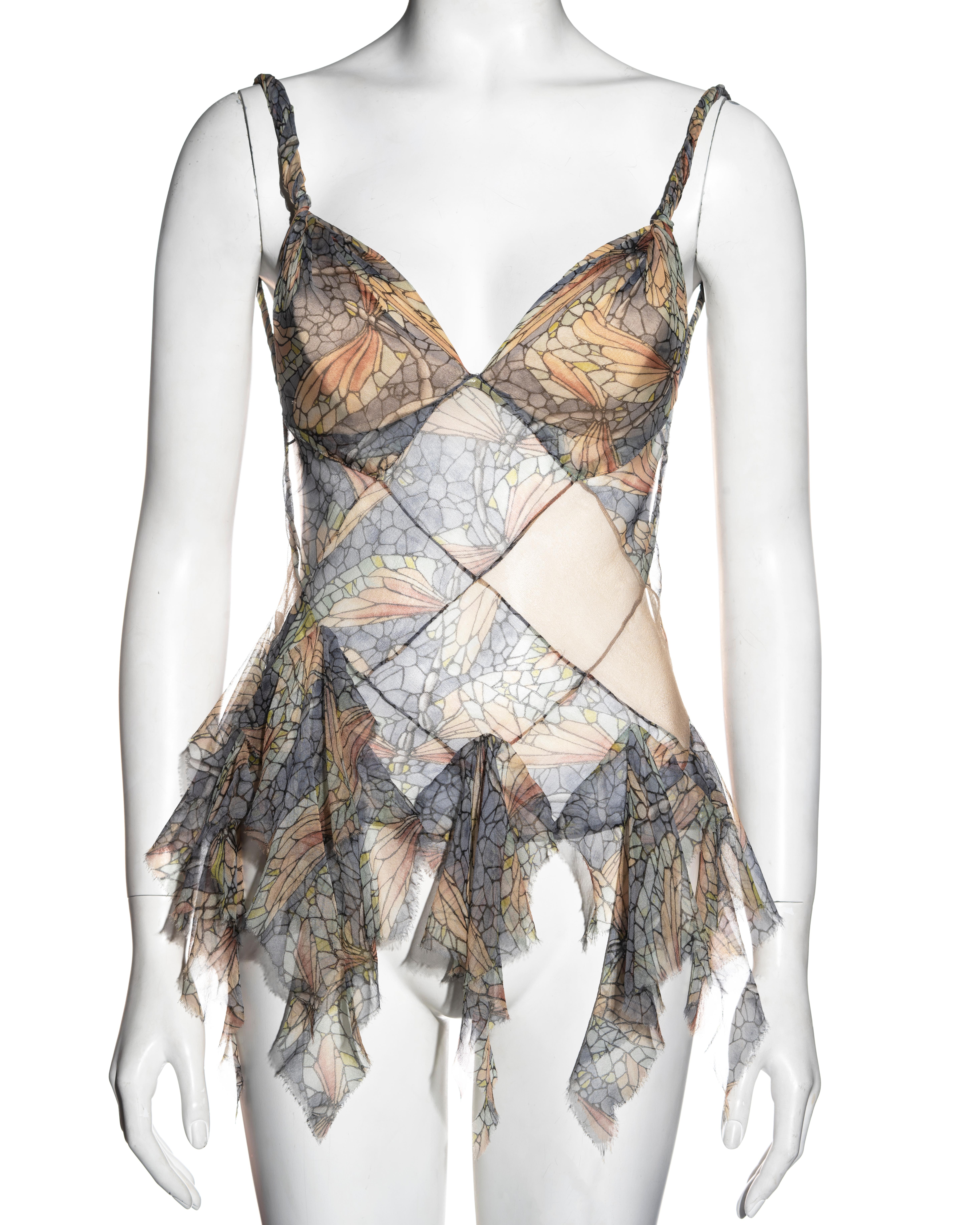 ▪ Alexander McQueen bias-cut patchwork silk top
▪ Dragonfly print in a stained glass style 
▪ Built-in cups 
▪ Rolled shoulder straps 
▪ Open low back 
▪ Raw edge hem 
▪ IT 40 - FR 36 - UK 8 - US 4
▪ Spring-Summer 2004