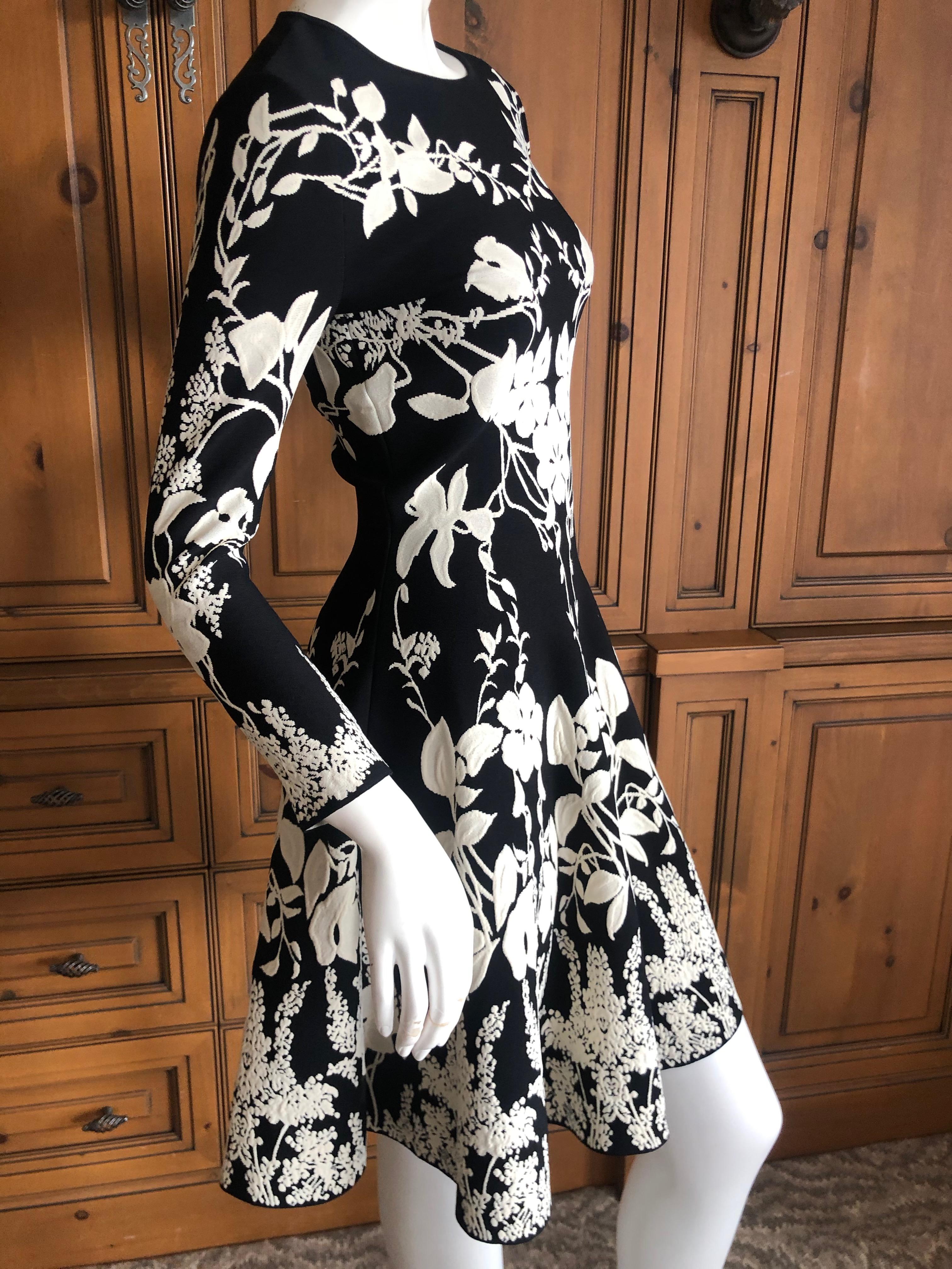 Alexander McQueen Black and White Inartsia Floral Knit Dress with Skater Skirt For Sale 1