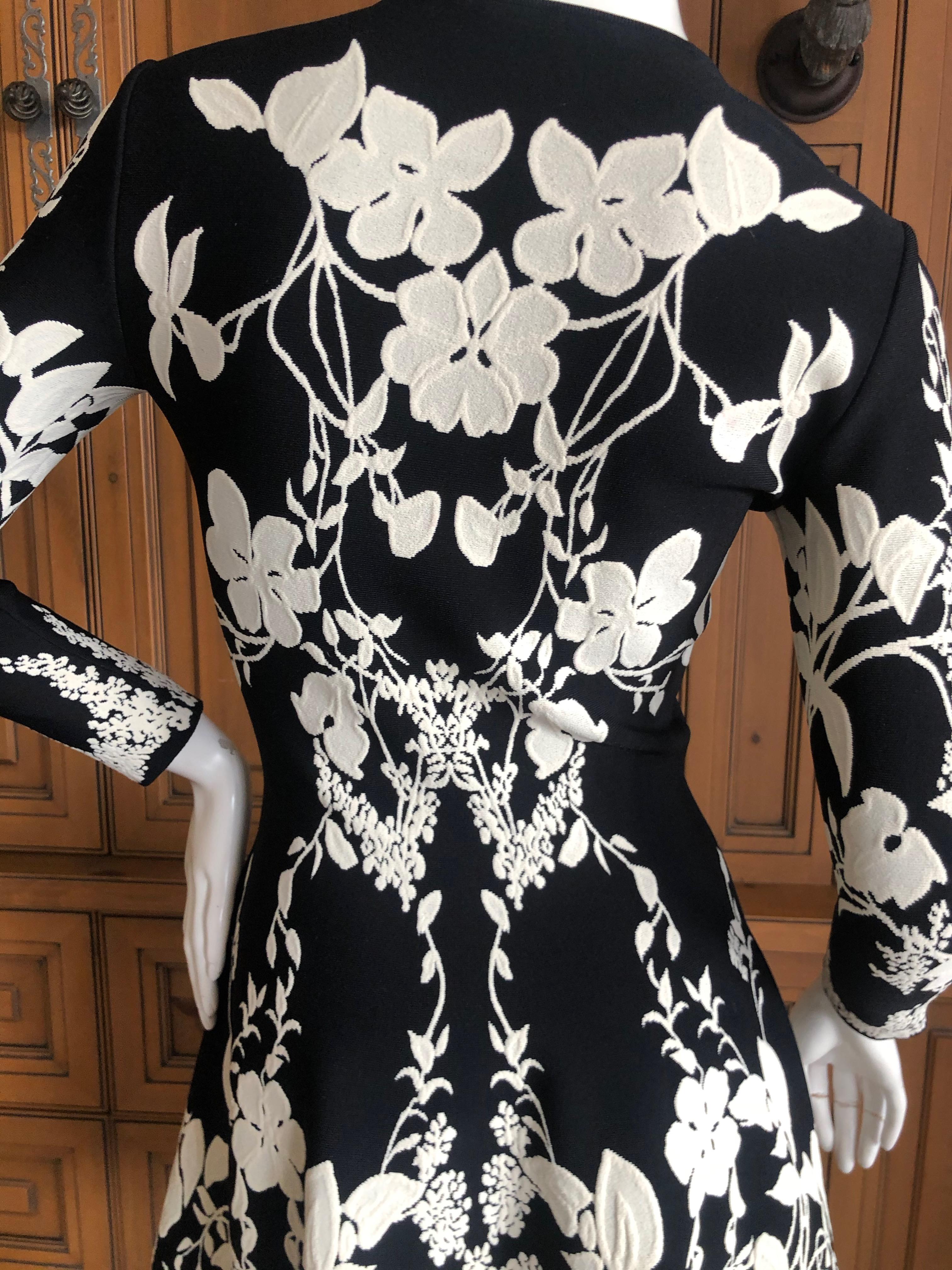 Alexander McQueen Black and White Inartsia Floral Knit Dress with Skater Skirt For Sale 3