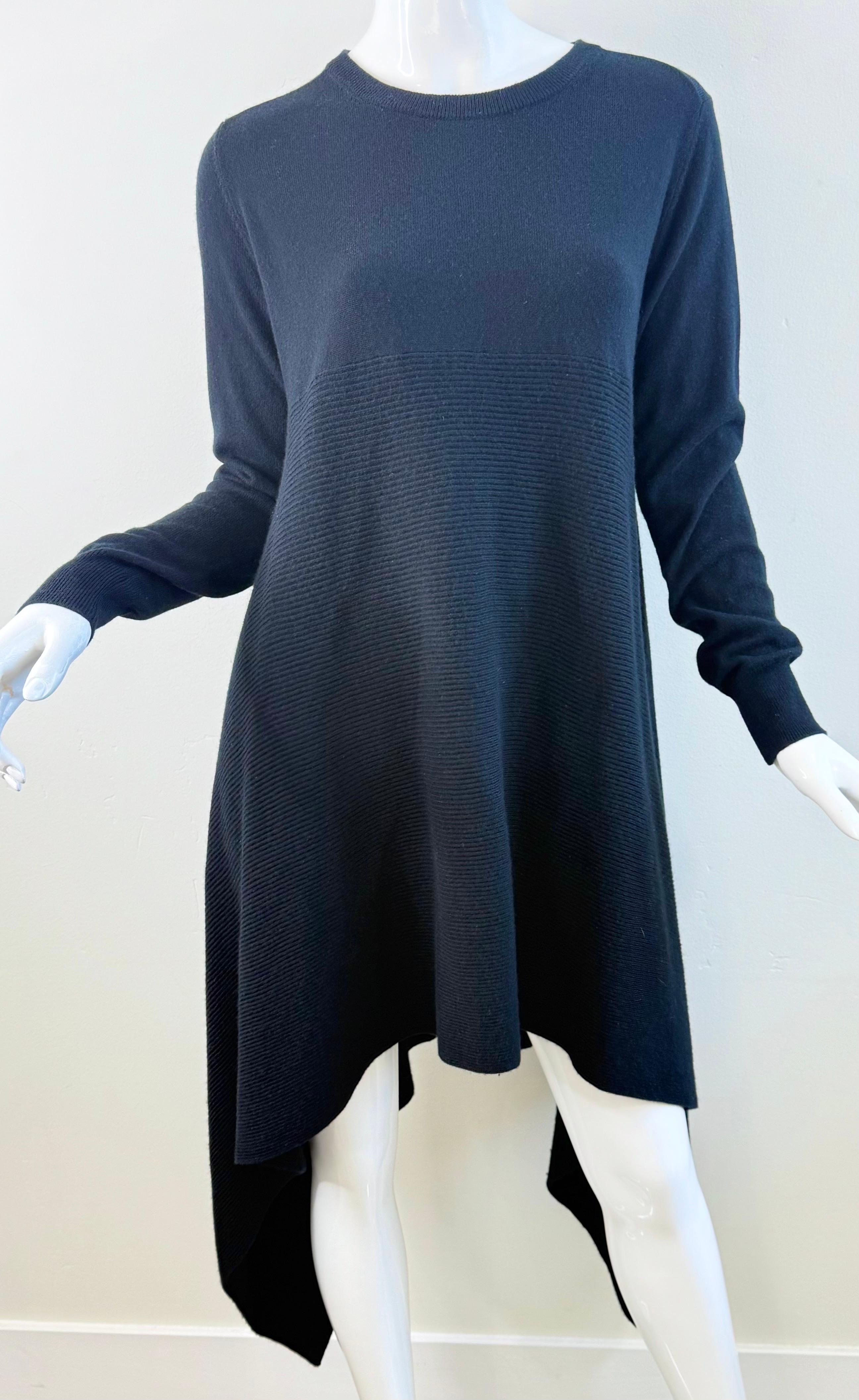 Alexander McQueen Schwarzes Pulloverkleid mit asymmetrischem Saum aus Kaschmir- und Wollmischung 2000s im Angebot 7