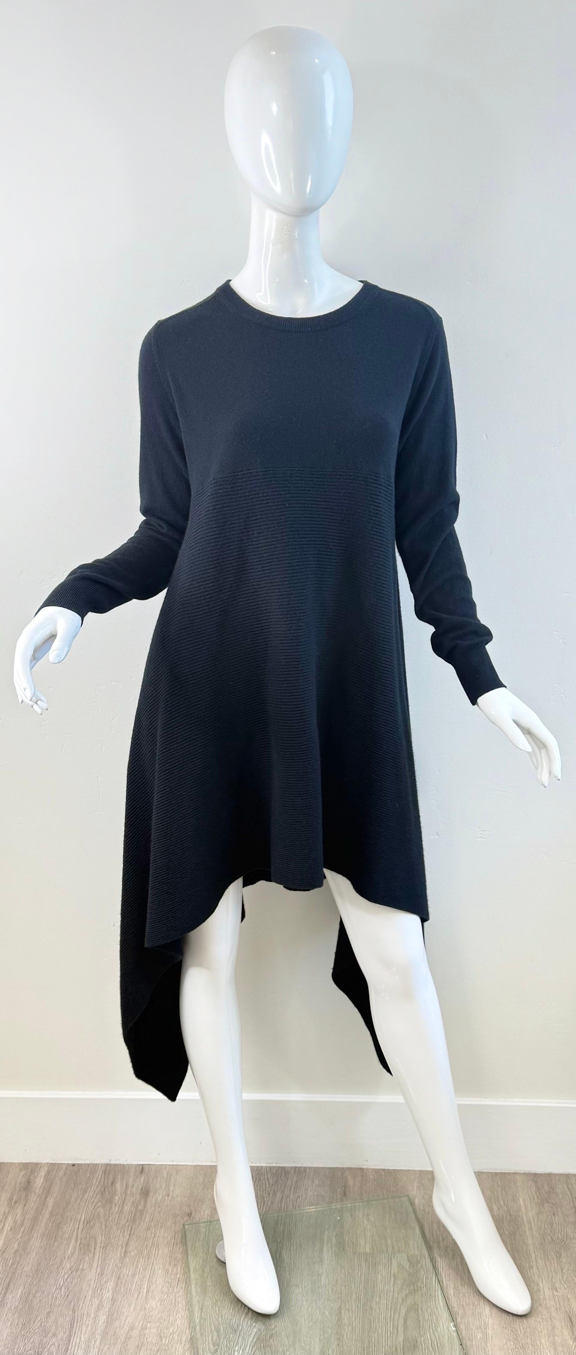 Alexander McQueen Schwarzes Pulloverkleid mit asymmetrischem Saum aus Kaschmir- und Wollmischung 2000s im Angebot 10