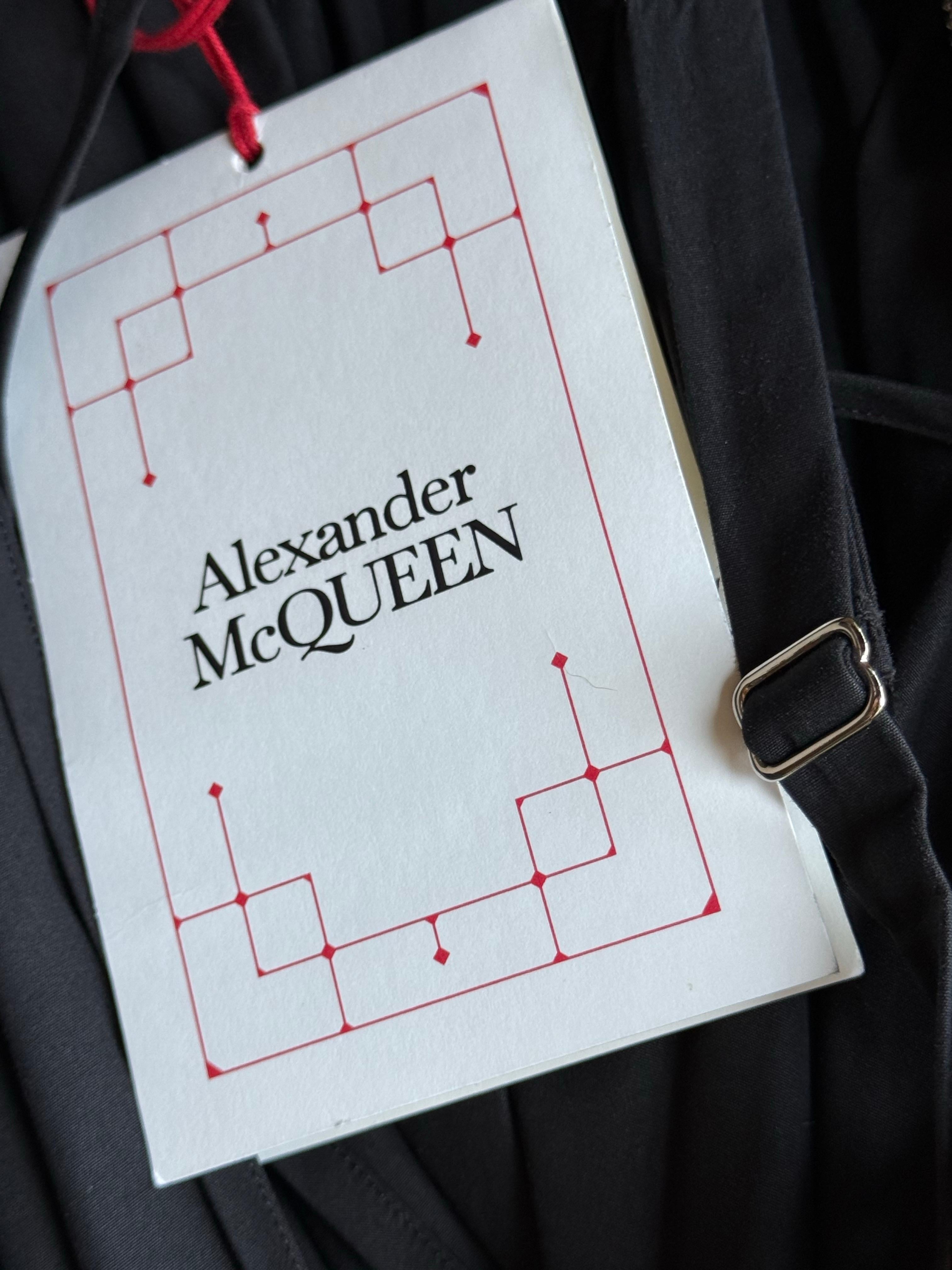 Alexander McQueen Black Cotton Full Skirt Bubble Hem Dress w Full Length Zipper For Sale 9
