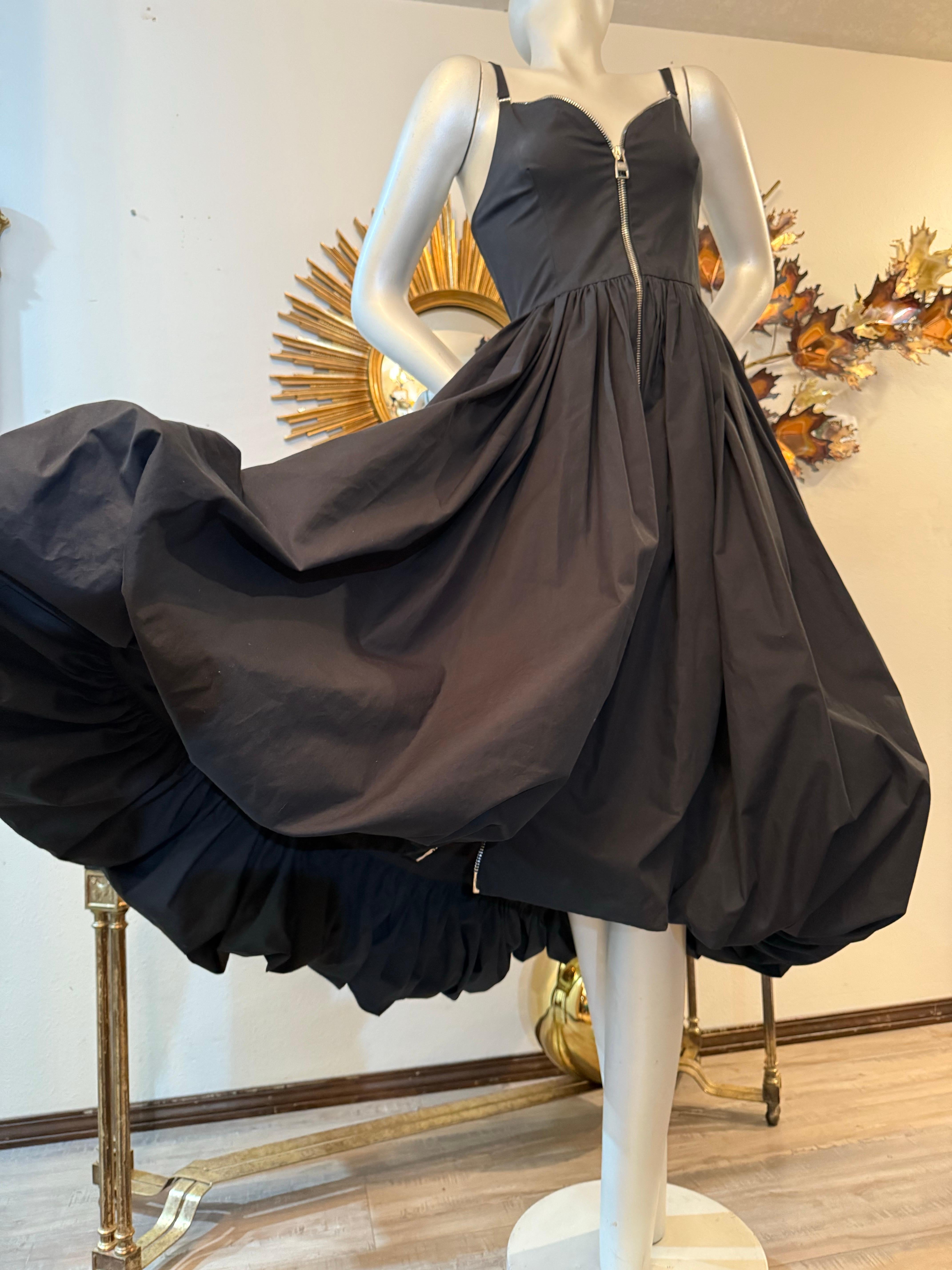 2022 Alexander McQueen Black Cotton Full Skirt Bubble Hem Dress w Full Length Zipper: A fabulous retro McQueen cotton dress with an extravagantly full bubble-hemmed skirt and a zipper running from center neckline to hem.  Couture-stye suspension