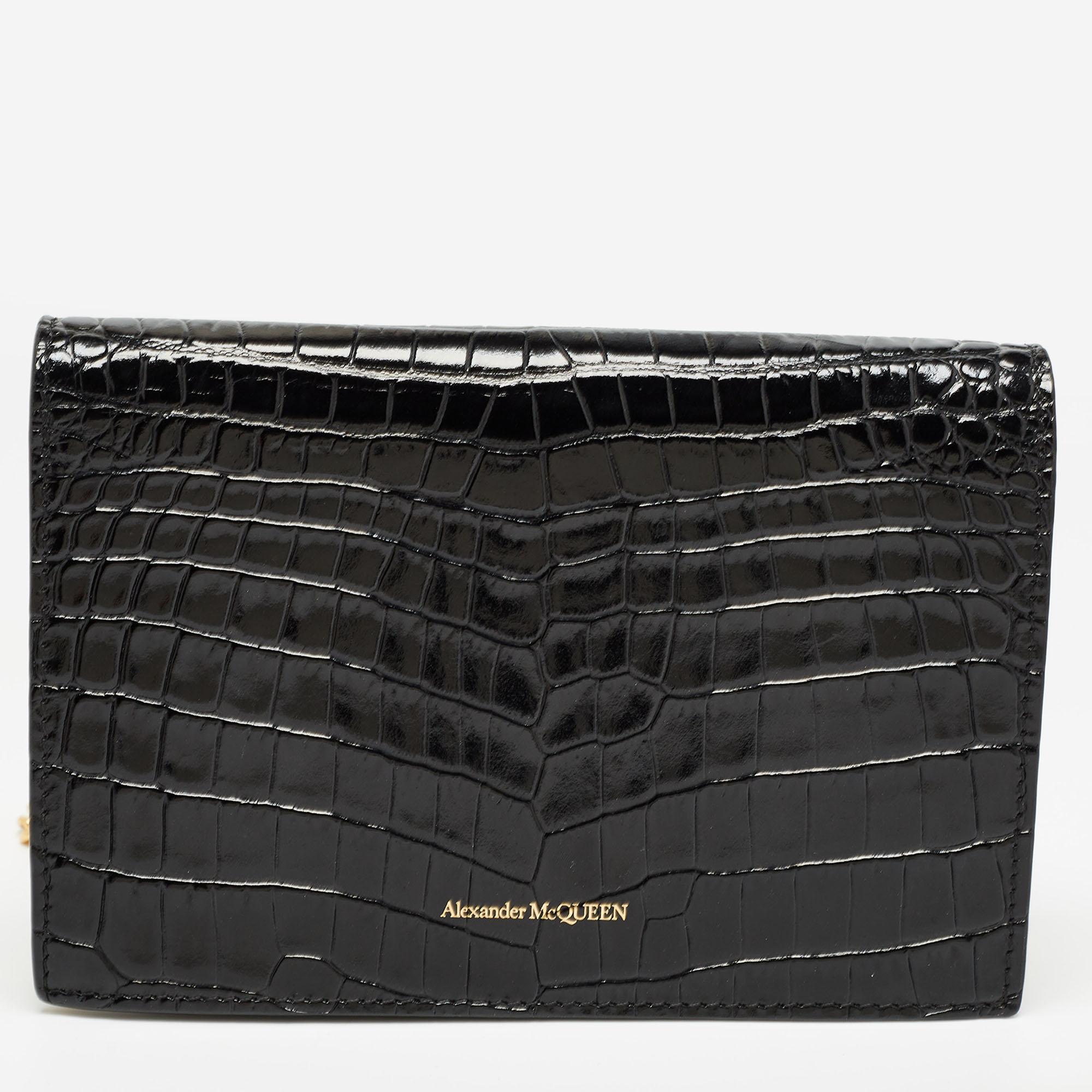 Alexander McQueen Black Croc Embossed Leather Skull Chain Clutch For Sale 2