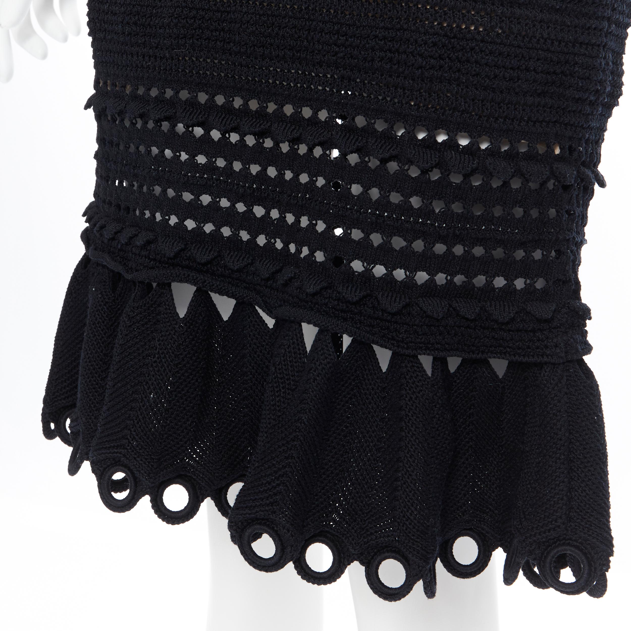 ALEXANDER MCQUEEN black crochet knit eyelet flared hem midi cocktail dress M
Brand: Alexander McQueen
Model Name / Style: Knit dress
Material: Cotton blend
Color: Black
Pattern: Solid
Extra Detail: Nude lace lining. Sleeveless. Round neck