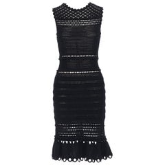 ALEXANDER MCQUEEN vestido midi de cóctel de punto de ganchillo negro con ojal y dobladillo acampanado M