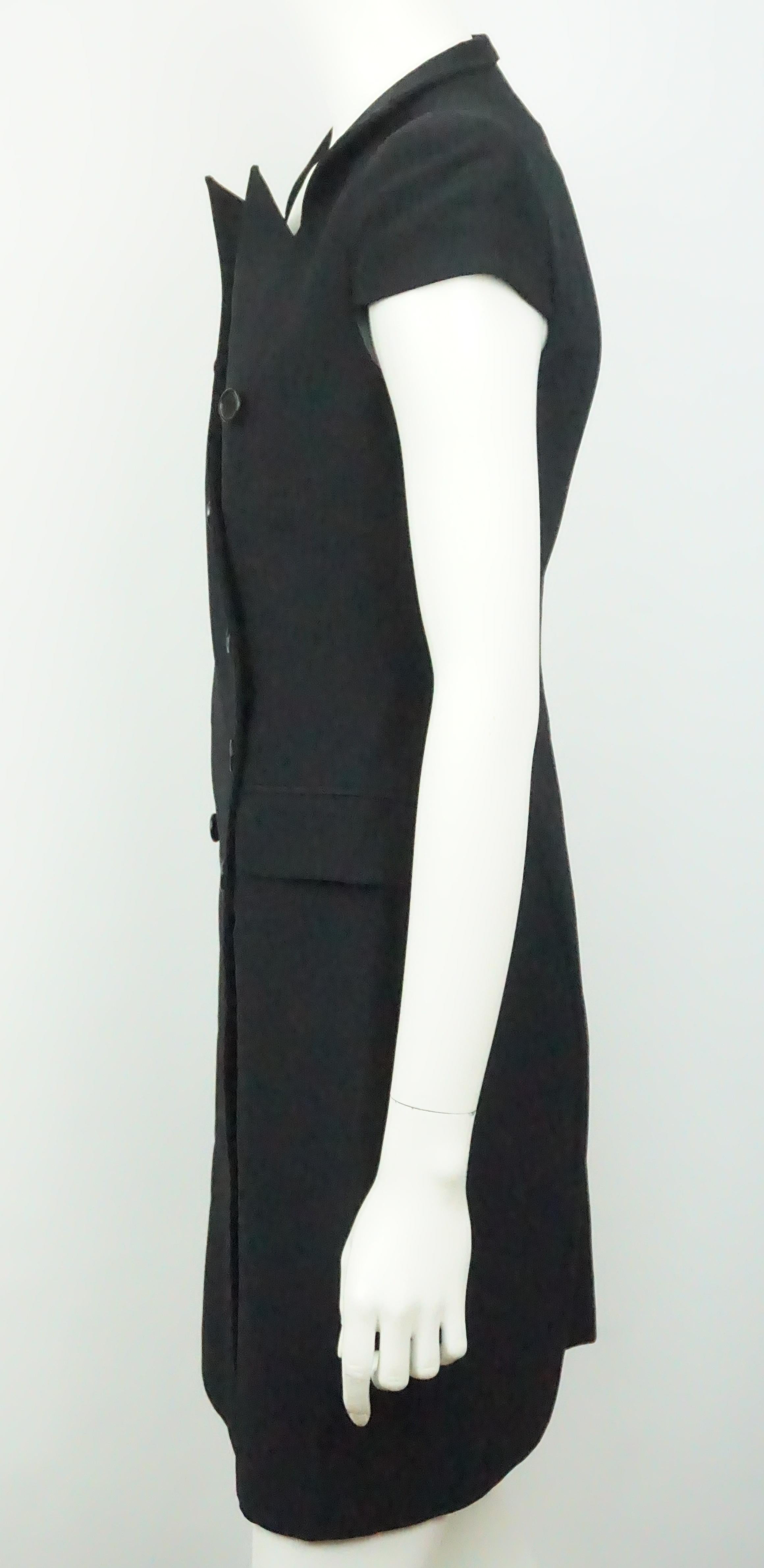 Alexander McQueen Black Double Breasted Cap Sleeve Dress - 38 In Excellent Condition In West Palm Beach, FL