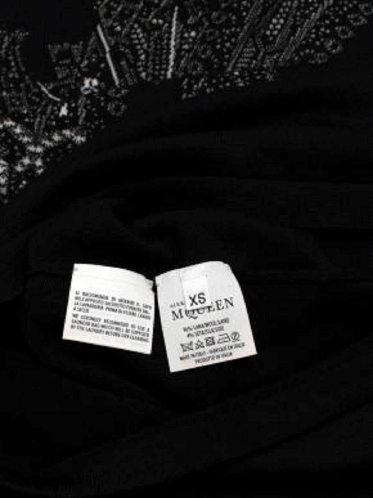 Alexander McQueen Black Fitted Knitted Dress For Sale 5