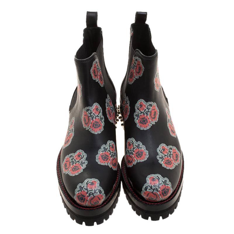 Alexander McQueen Black Floral Print Leather Chelsea Boots Size 36 In New Condition In Dubai, Al Qouz 2