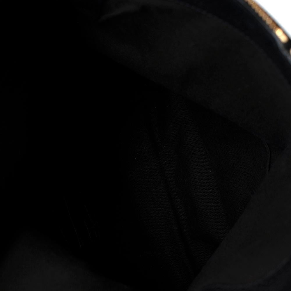 Alexander McQueen Black Foldover Skull Clutch Bag For Sale 5