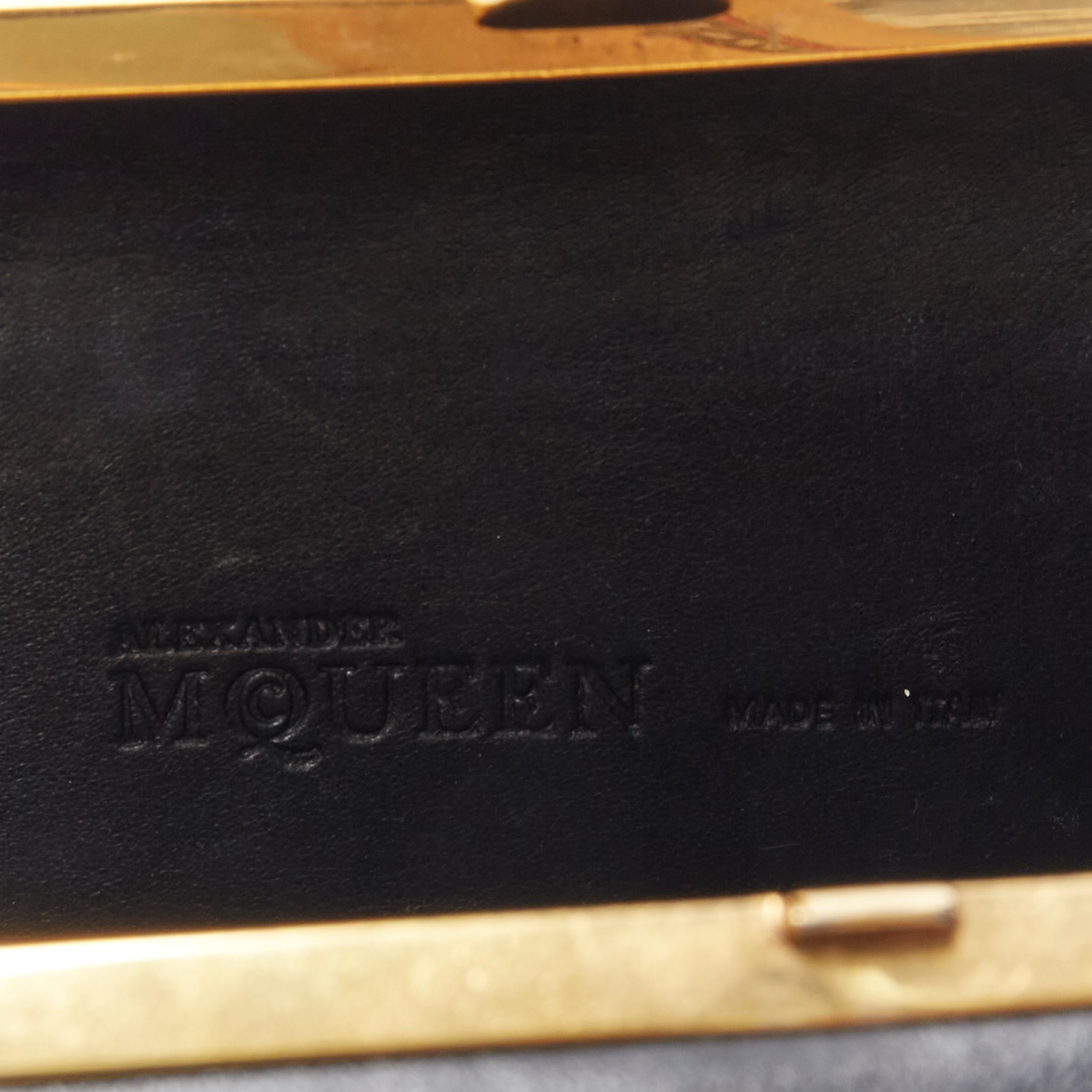 ALEXANDER MCQUEEN black gold Baroque buckle crystal Skull box clutch bag 4