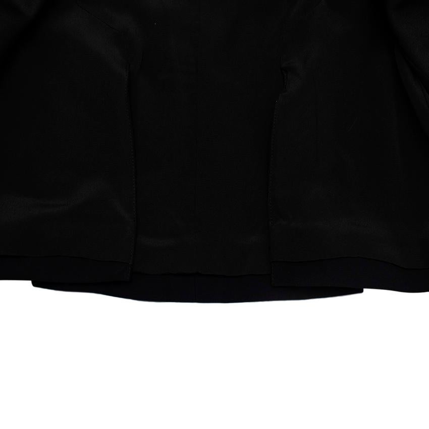 Alexander McQueen Black Grain De Poudre Wool Blazer, size 38, S For Sale 3