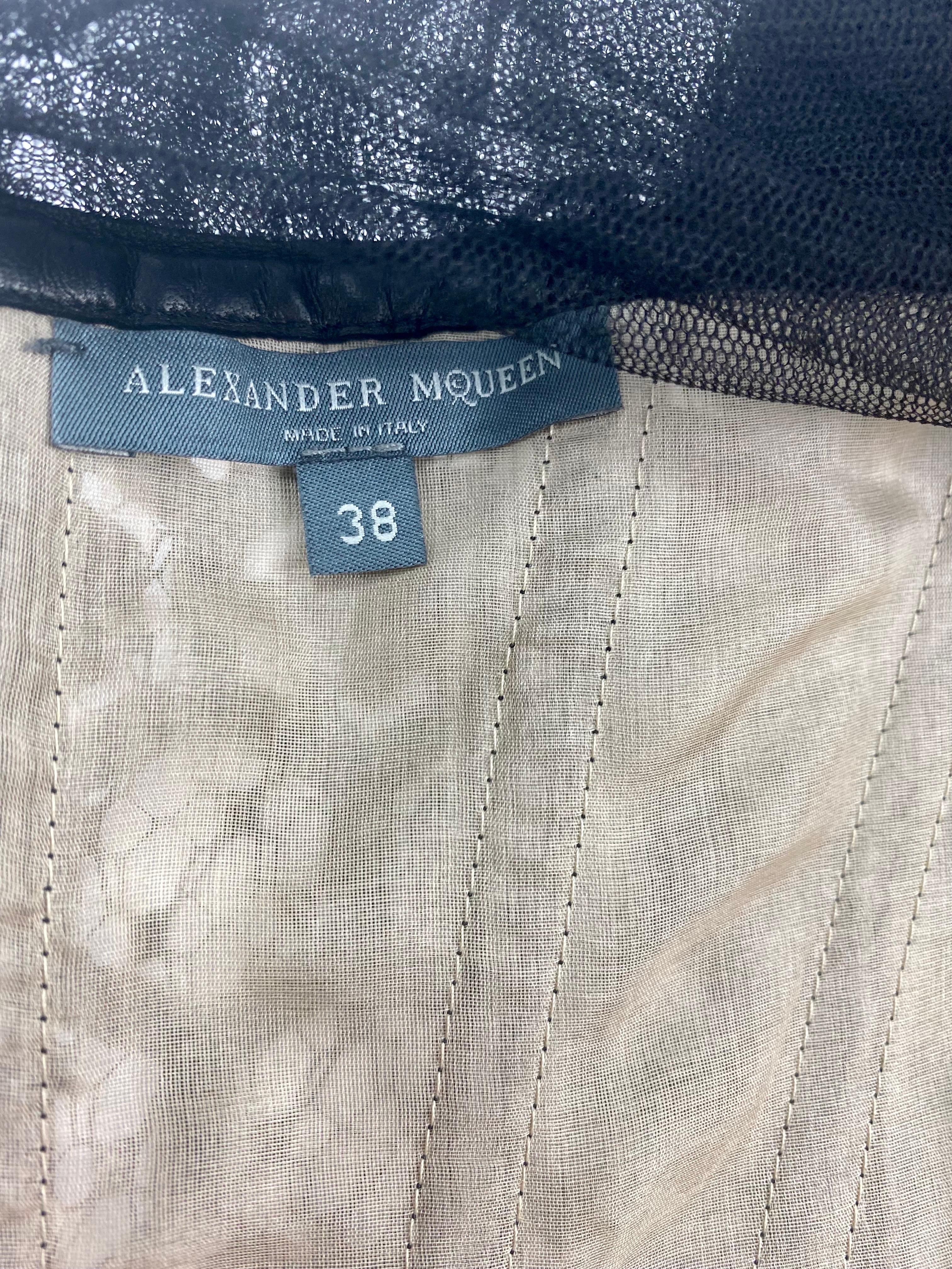 ALEXANDER McQUEEN Black Honeycomb-effect Patent-Leather & Tulle Corset Dress 38 6