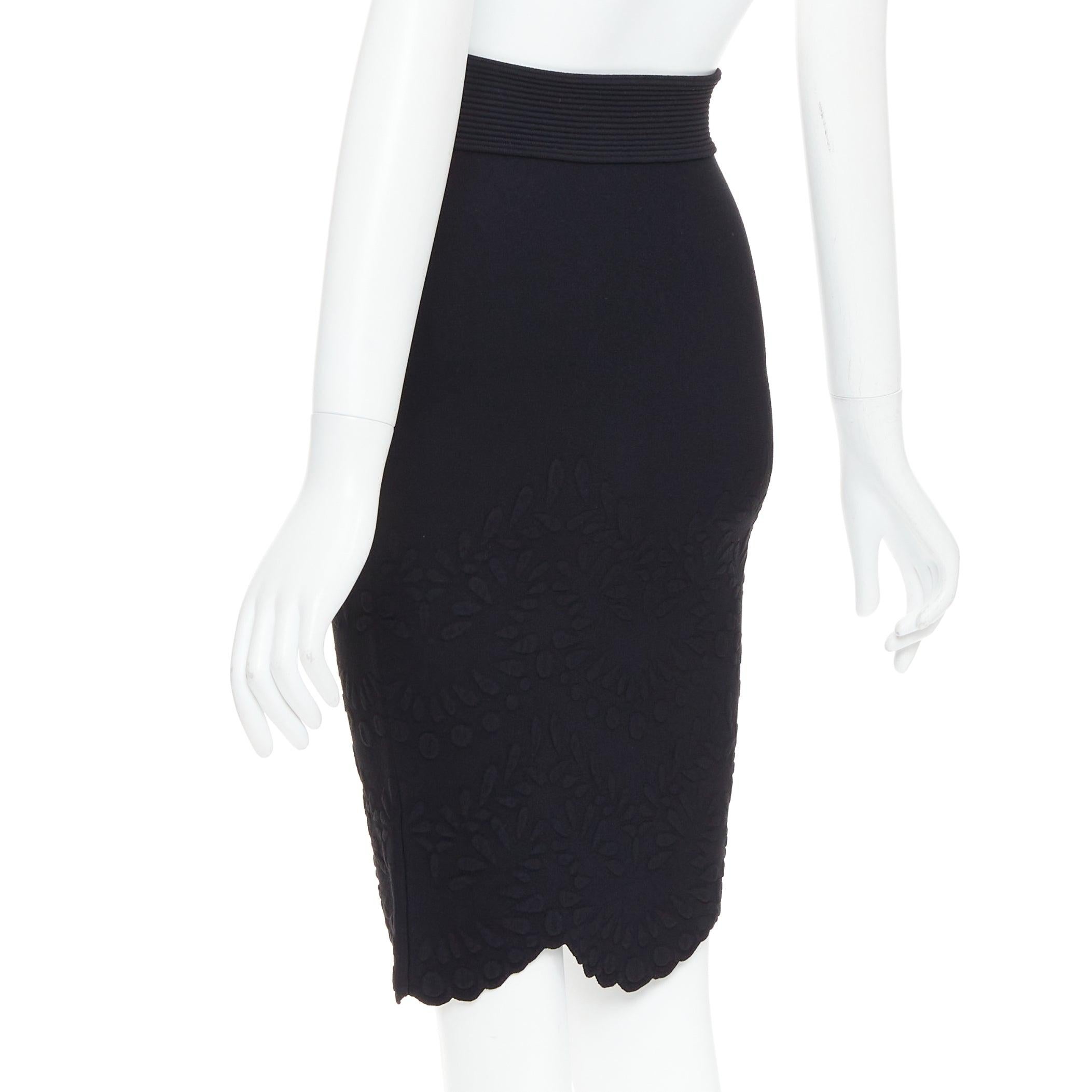 ALEXANDER MCQUEEN black jacquard knit scallop hem pencil skirt XS For Sale 1