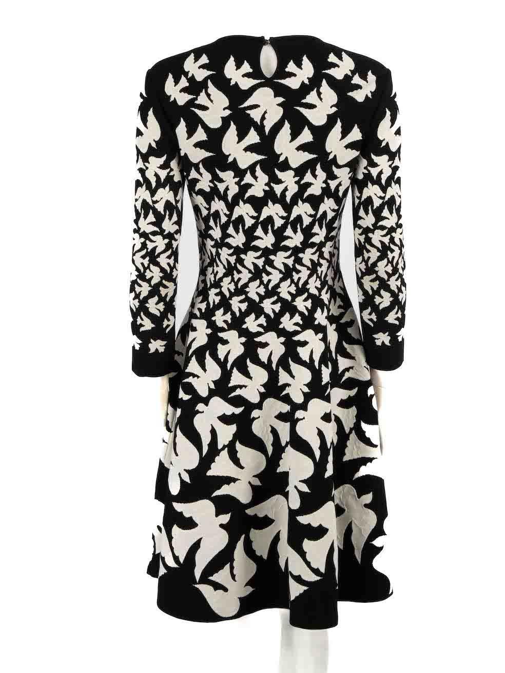 Alexander McQueen Black Knit Bird Print Dress Size M In Excellent Condition For Sale In London, GB