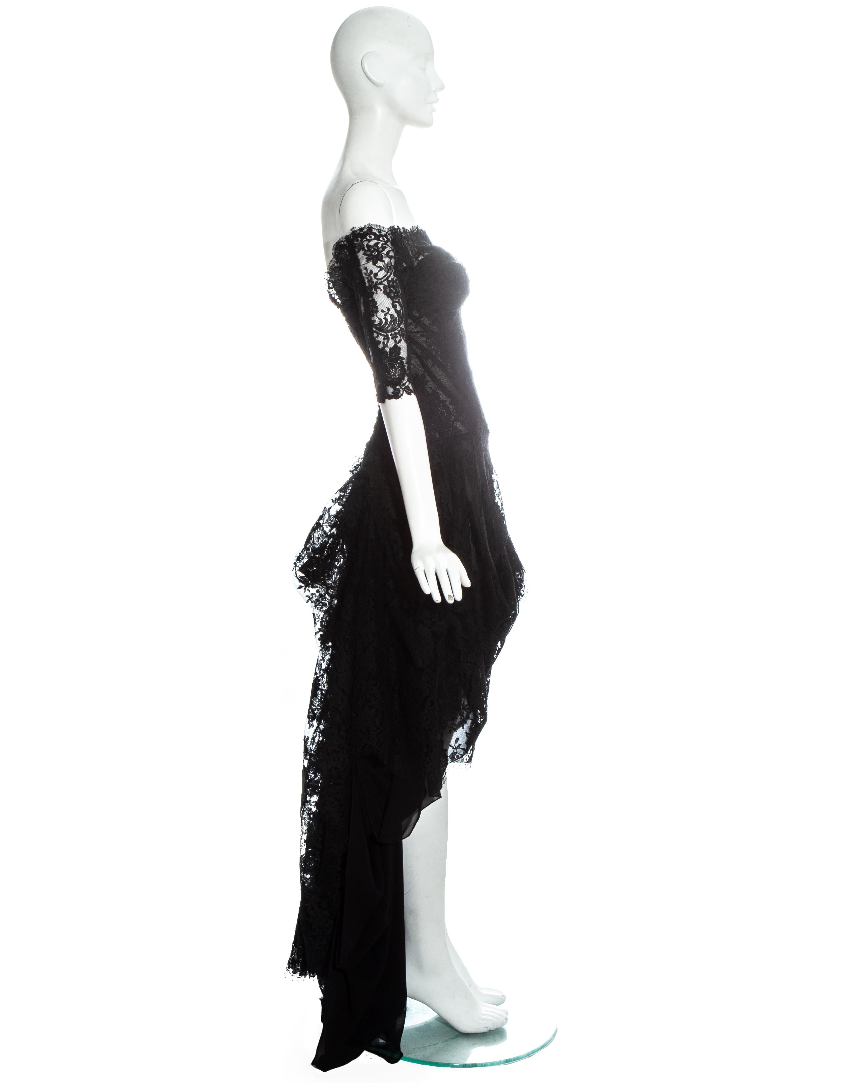 Alexander McQueen black lace corseted trained evening dress, 'Sarabande' ss 2007 3