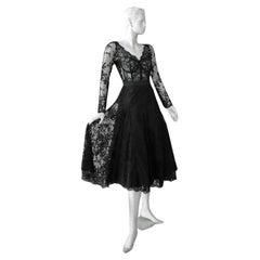Alexander Mcqueen Schwarzes Abend-Cocktailkleid aus Spitze
