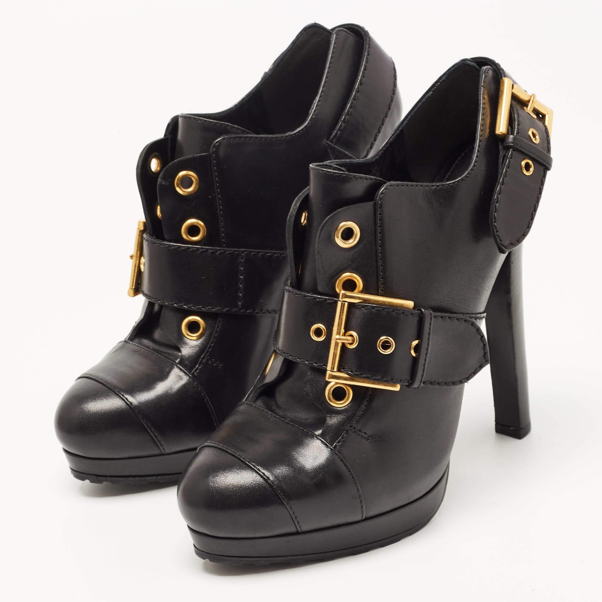 Alexander McQueen Black Leather Ankle Boots  2