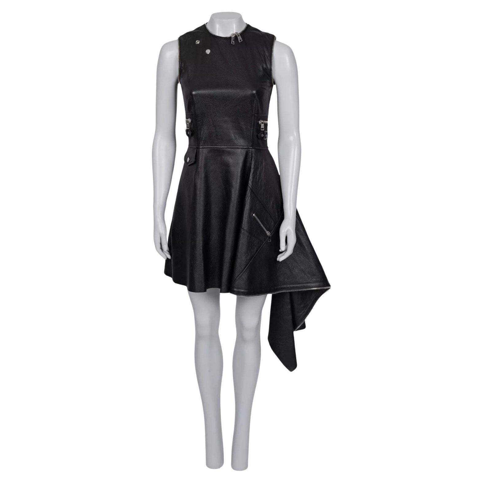 Alexander McQueen Robe asymétrique en cuir noir Sz.40 IT