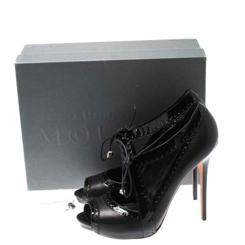 Alexander McQueen Black Leather Brogue Trim Cut Out Peep Toe Pumps Size 40 4