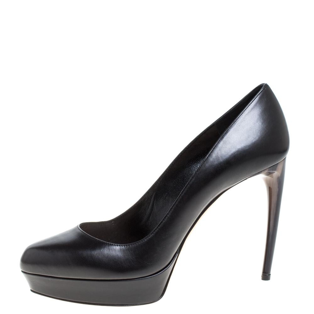 Alexander McQueen Black Leather Curved Heel Platform Pumps Size 38 1