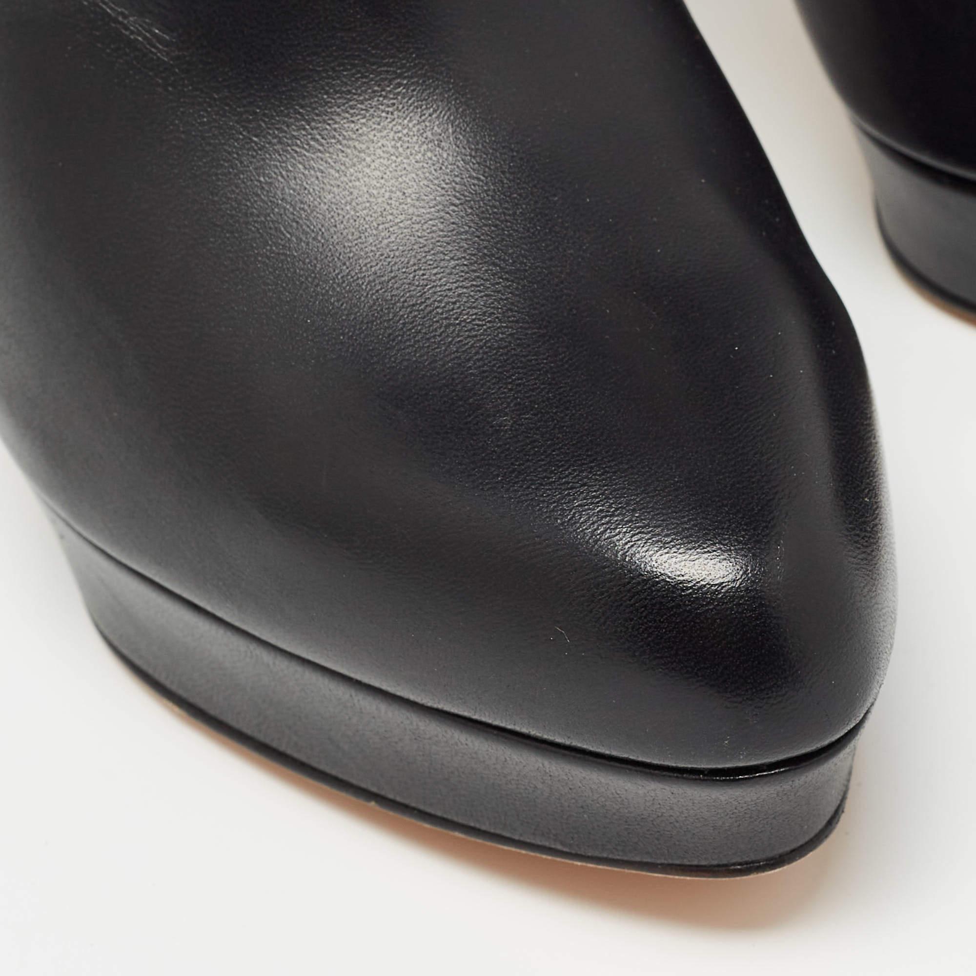 Alexander McQueen Black Leather Eyelet Curve Heel Platform Ankle Boots Size 40.5 3