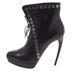 Alexander McQueen Black Leather Eyelet Curve Heel Platform Ankle Boots Size 40.5