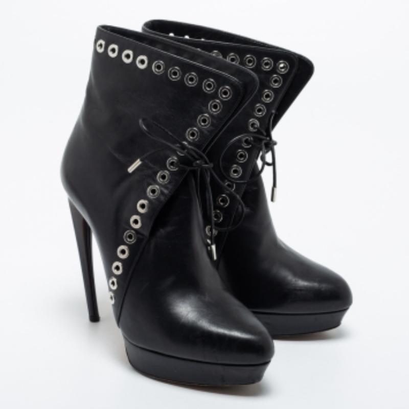 Alexander McQueen Botines de plataforma de piel negra con detalle de ojales Talla 36 en venta 1