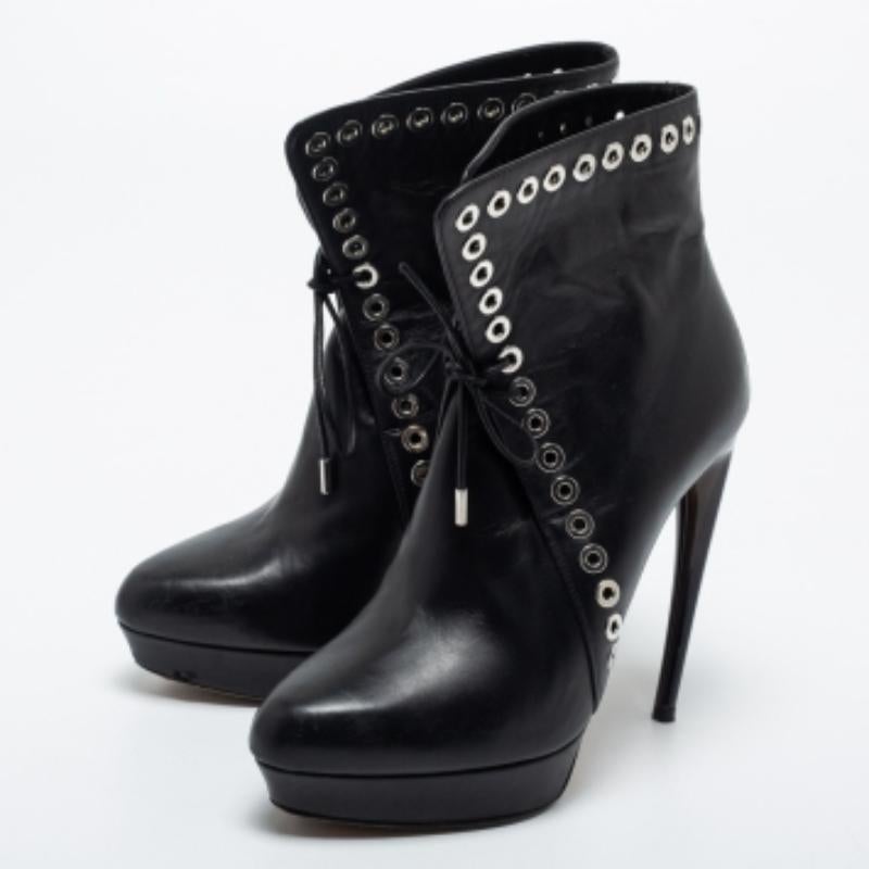Alexander McQueen Botines de plataforma de piel negra con detalle de ojales Talla 36 en venta 3