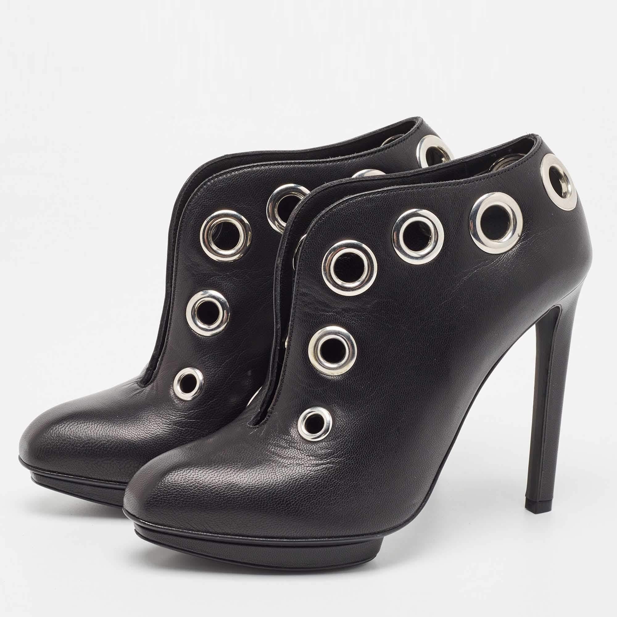 Alexander McQueen Black Leather Eyelet Embellished Ankle Booties Size 36 For Sale 1