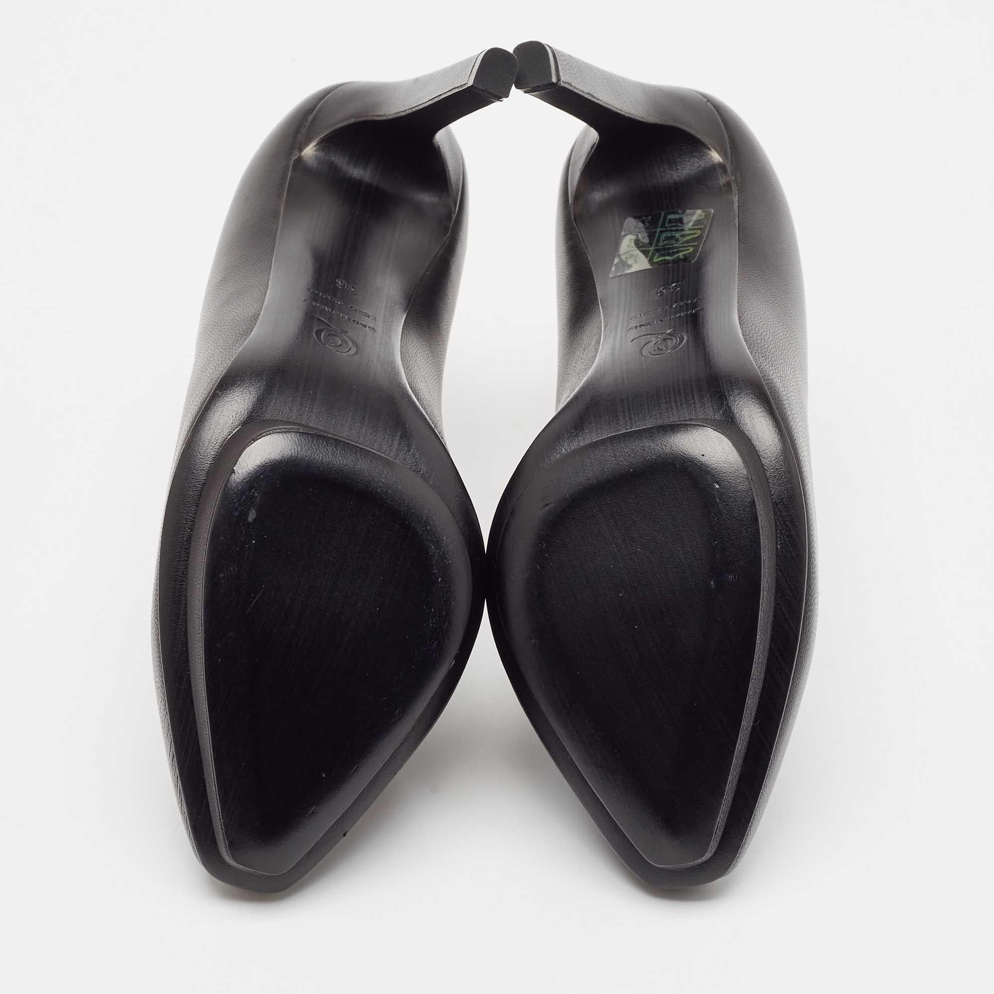Alexander McQueen Black Leather Eyelet embellished Ankle Booties Size 36 For Sale 2