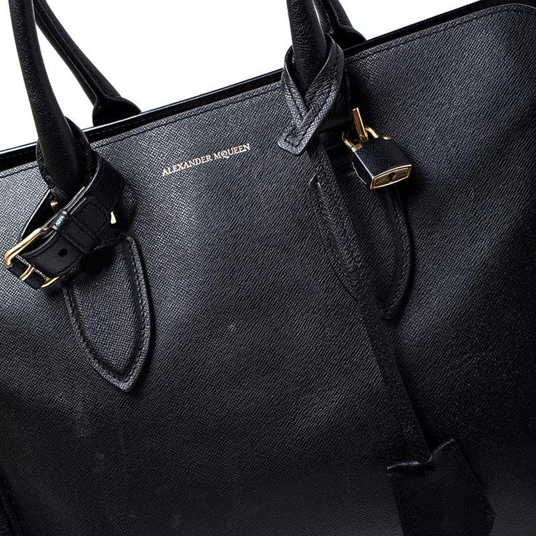 Alexander McQueen Black Leather Heroine Open Tote For Sale at 1stDibs