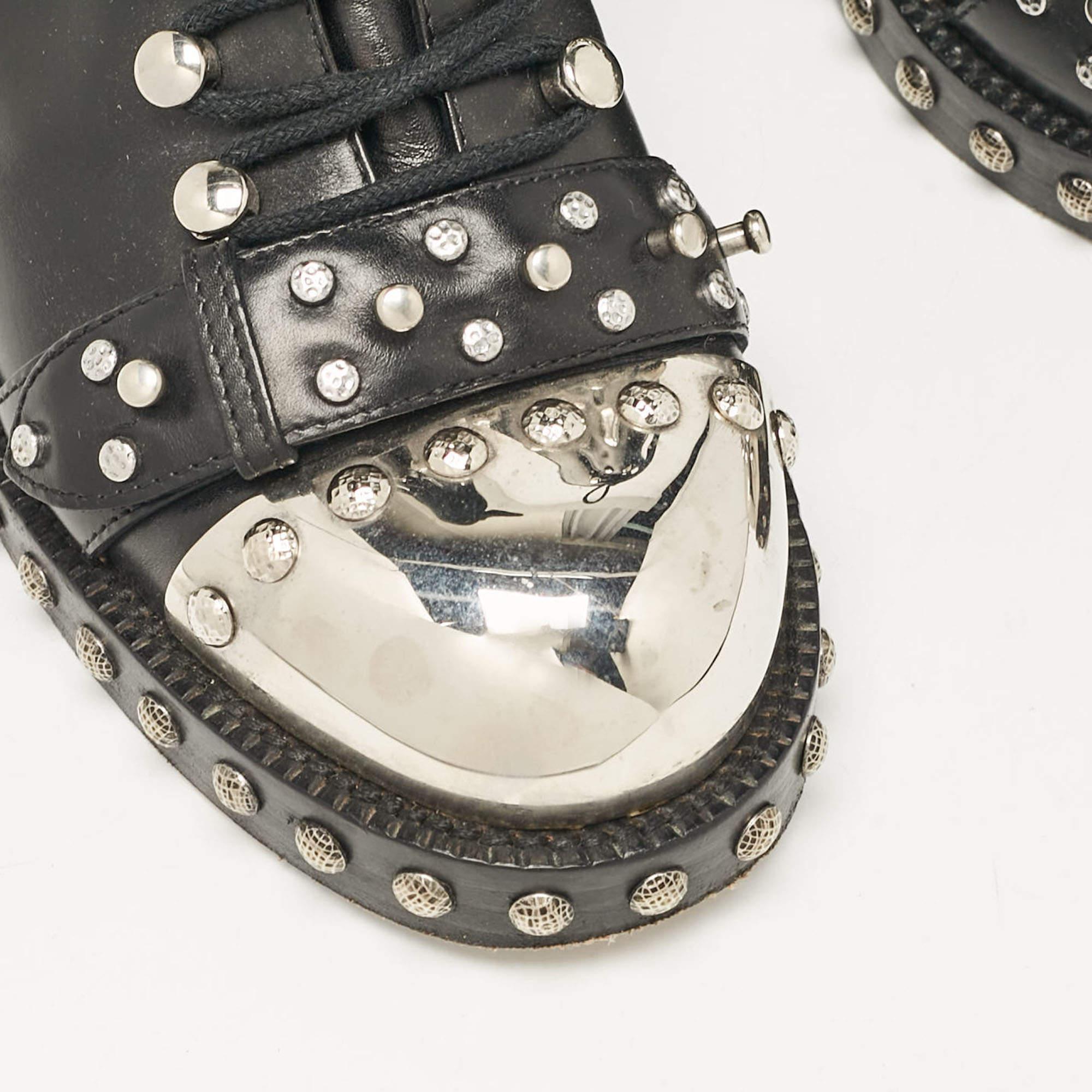 Alexander McQueen Black Leather Hobnail Ankle Length Boots Size 38 For Sale 4