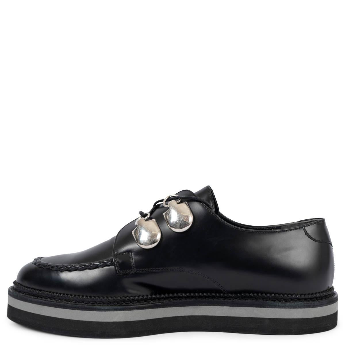 ALEXANDER MCQUEEN Schwarze flache Schuhe aus Leder LACE-UP PLATFORM mit schwarzem Leder 39 im Zustand „Hervorragend“ im Angebot in Zürich, CH