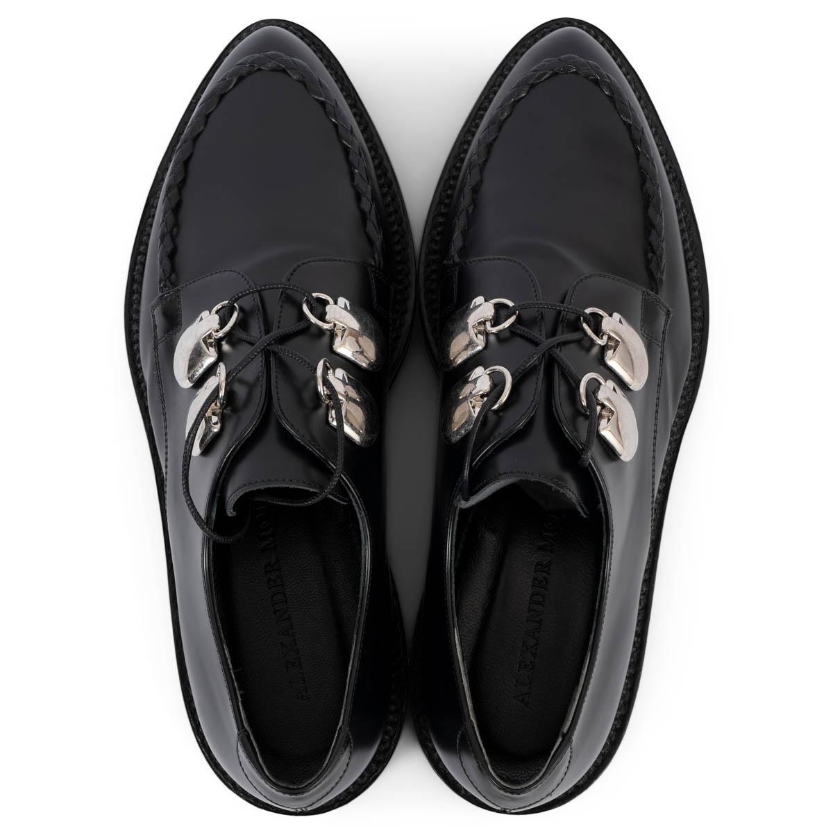 ALEXANDER MCQUEEN Schwarze flache Schuhe aus Leder LACE-UP PLATFORM mit schwarzem Leder 39 im Angebot 1