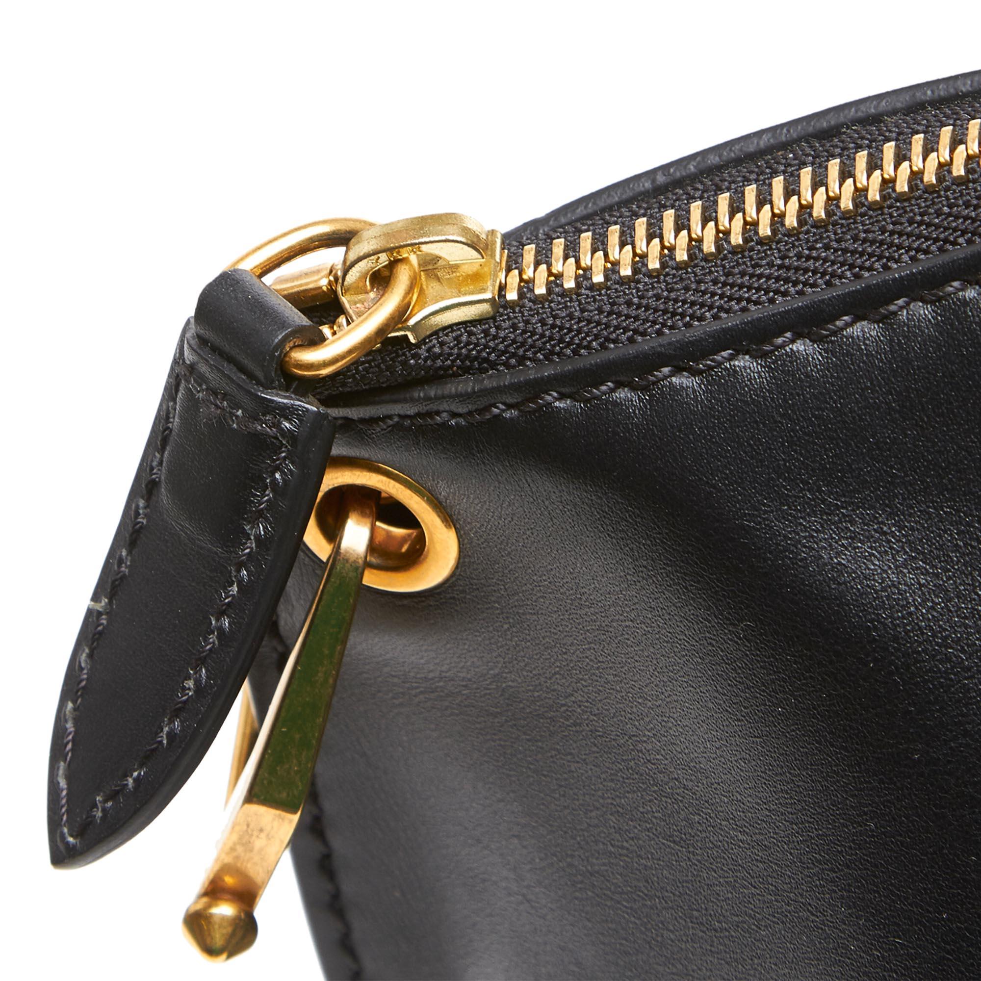 Alexander Mcqueen Black  Leather Legend Handbag United Kingdom 4