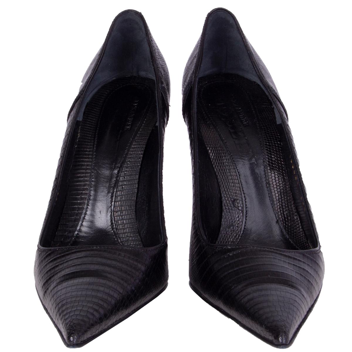 100% authentic Alexander McQueen pointed-toe pumps in black lizard embossed leather. Have been worn and are in excellent condition. Come with dust bag.

Measurements
Imprinted Size	39.5
Shoe Size	39.5
Inside Sole	26.5cm (10.3in)
Width	8cm