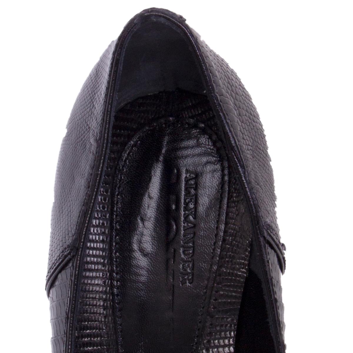 ALEXANDER MCQUEEN black leather LIZARD EMBOSSDED Pointed Toe Pumps Shoes 39.5 1