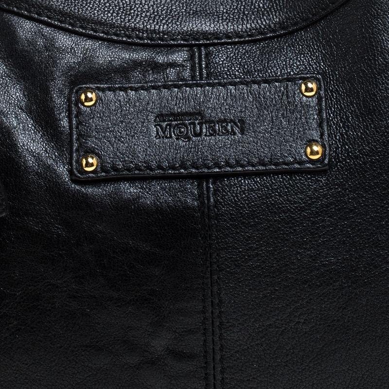 Alexander McQueen Black Leather Medium De Manta Clutch 8