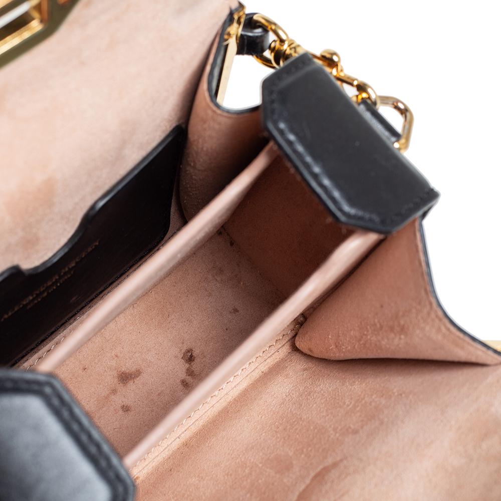 Alexander McQueen Schwarze Leder Mini Box Crossbody Tasche 6
