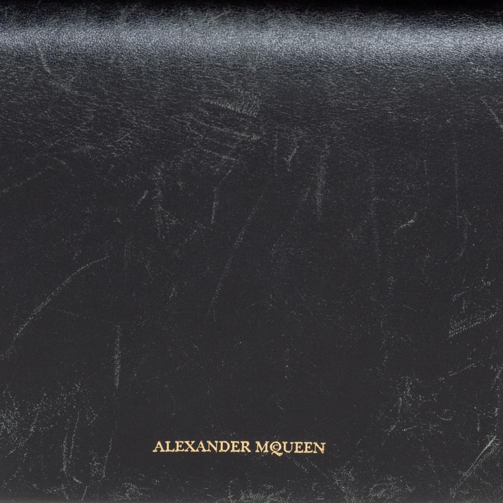 Alexander McQueen Schwarze Leder Mini Box Crossbody Tasche 1