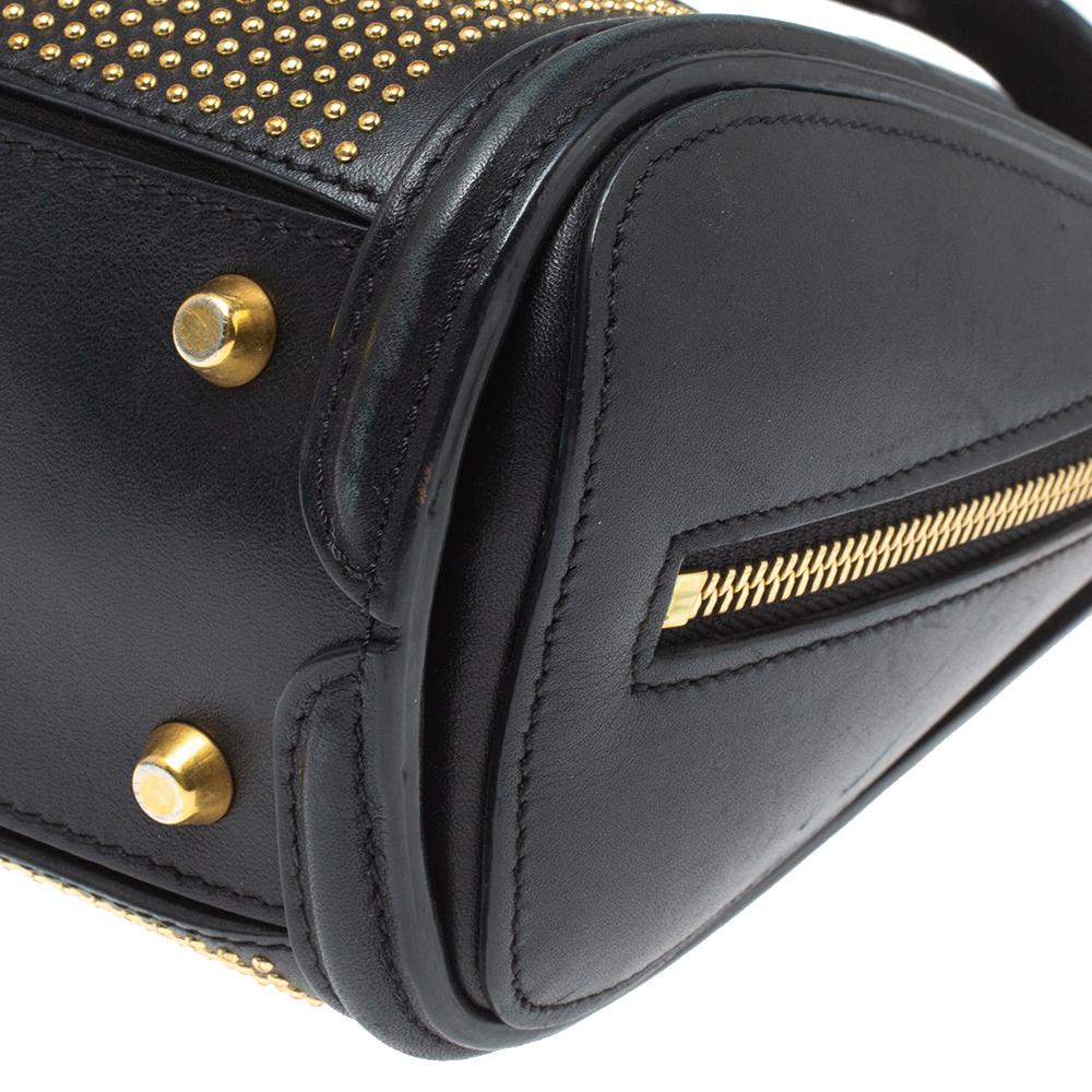 Alexander McQueen Minibolso Heroína de piel negra con tachuelas 4