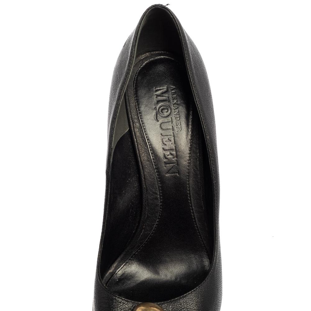 Women's Alexander McQueen Black Leather Peep Toe Skull Pumps Size 39.5
