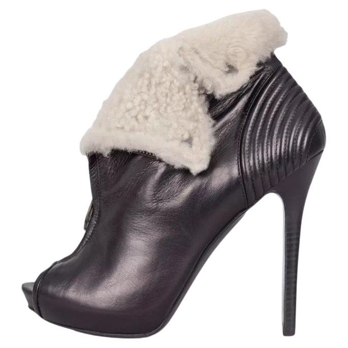Alexander McQueen Botines de piel de oveja negros Sz.39.5