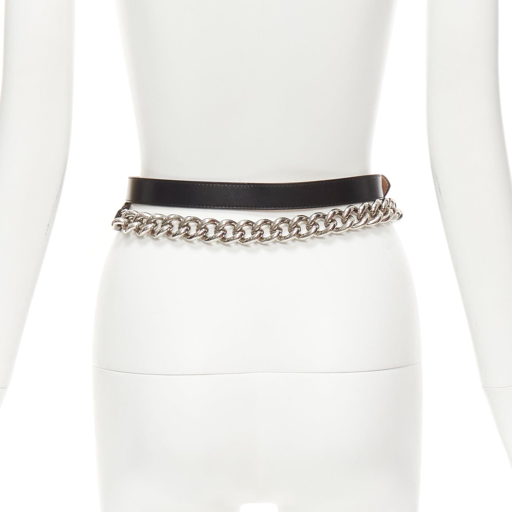 Alexander McQueen - Ceinture en cuir noir avec chaîne en métal argenté 70cm en vente 1