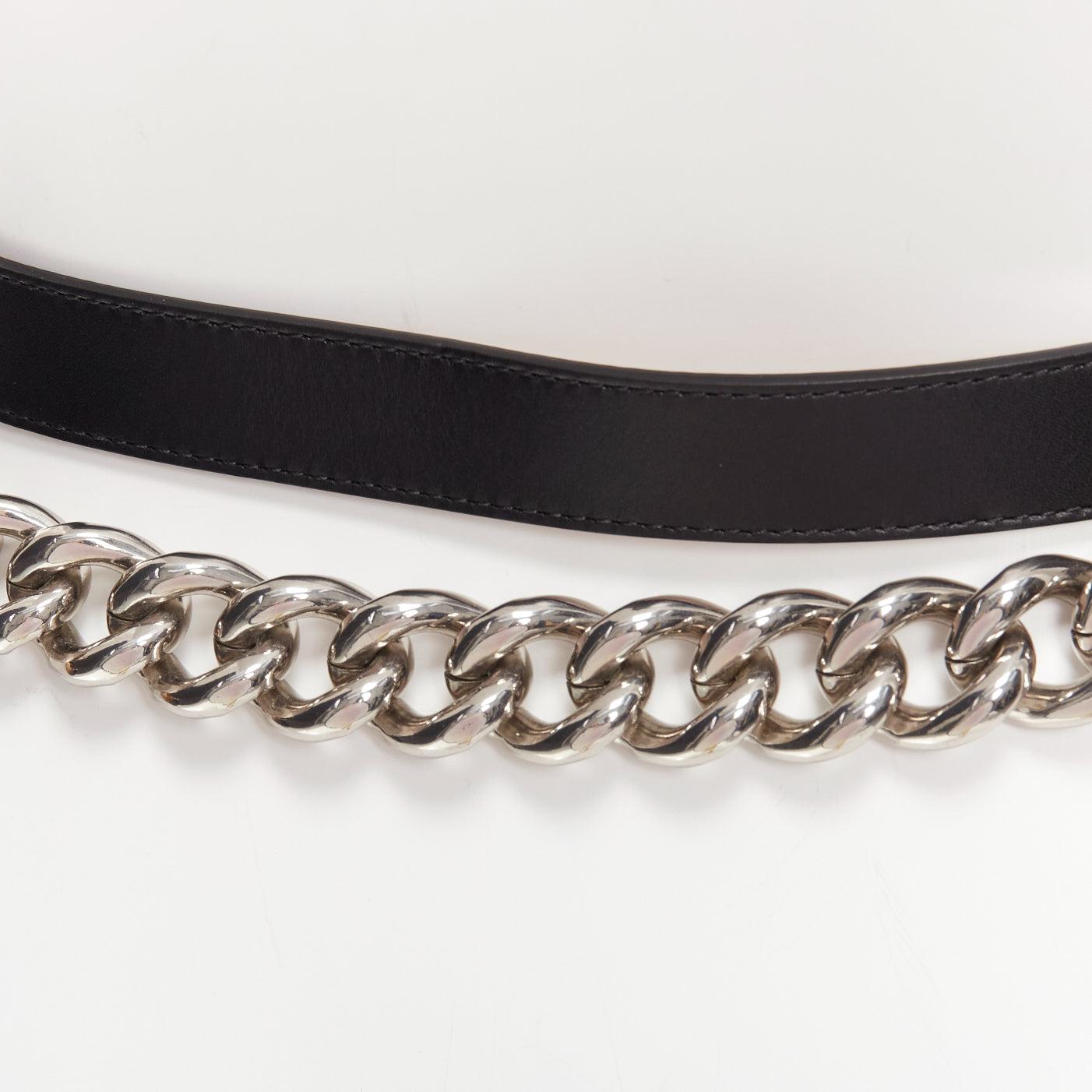 Alexander McQueen - Ceinture en cuir noir avec chaîne en métal argenté 70cm en vente 3