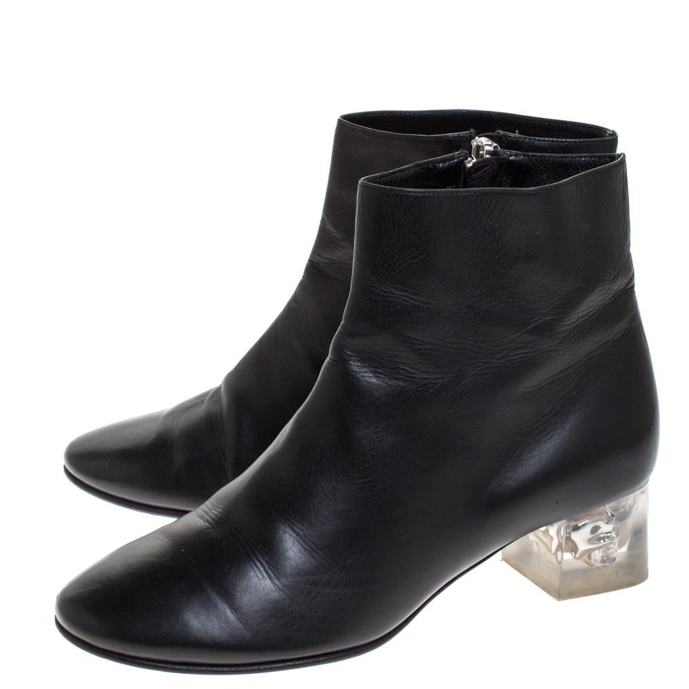 Alexander McQueen Black Leather Skull Ankle Boots Size 36 3